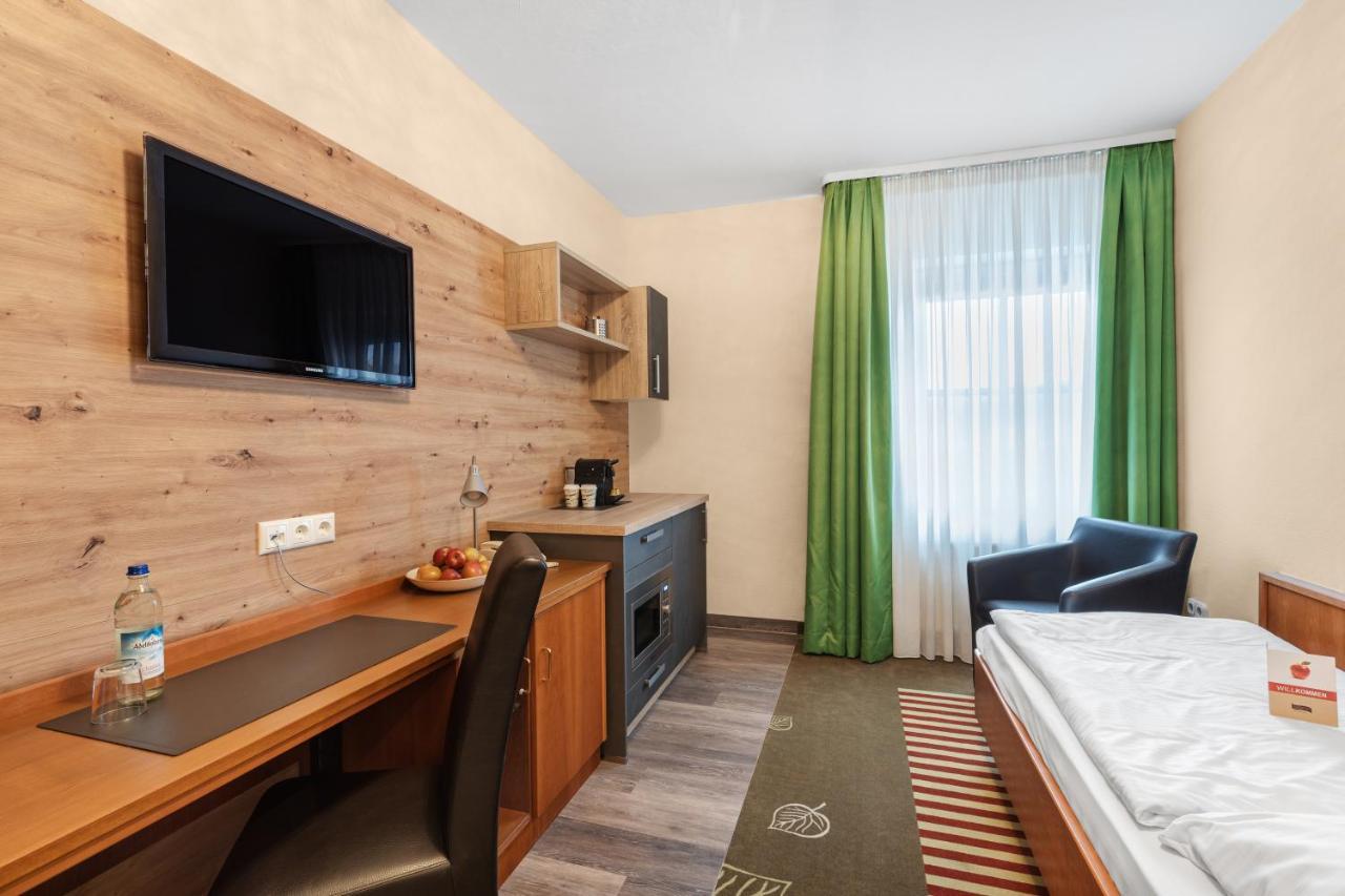 Schieners Hotel & Apfelhof Apartments Wemding Экстерьер фото