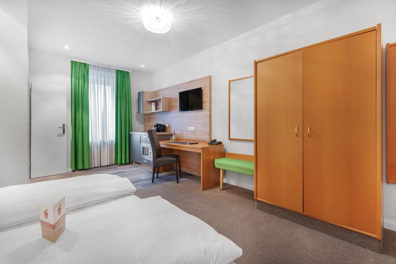 Schieners Hotel & Apfelhof Apartments Wemding Экстерьер фото